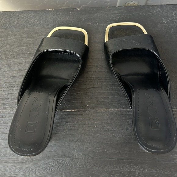 DKNY Arleen Vegan Leather Women’s Black Open Toe Heel Sandals/Sz:8 - Picture 5 of 6